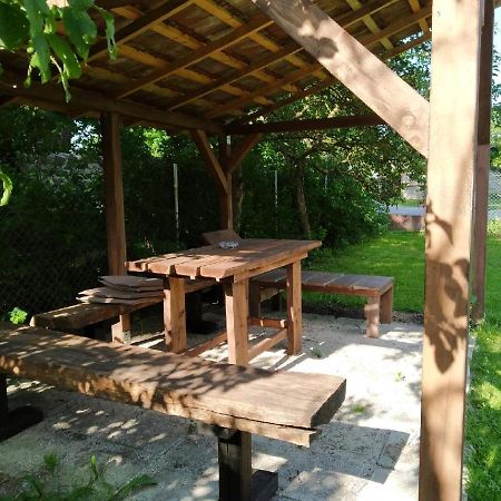 Ubytovani Pod Jilmem Zumberk Екстер'єр фото